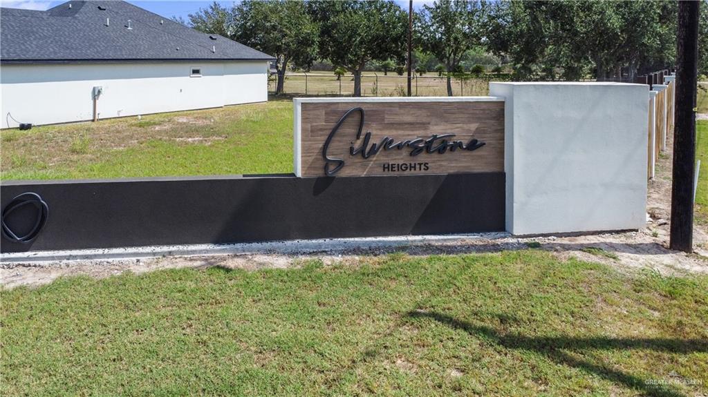 2217 N Venice Avenue