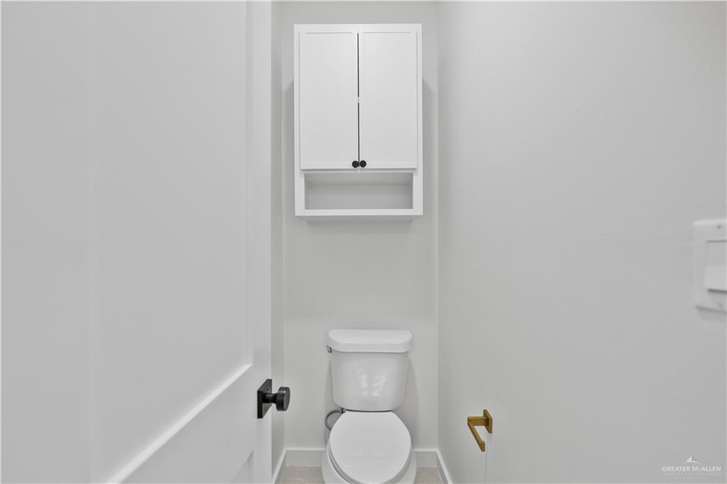 2217 N Venice Avenue