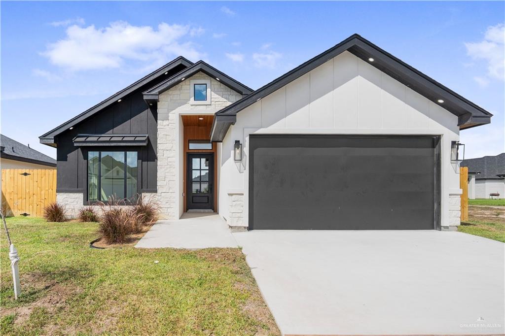 2217 N Venice Avenue