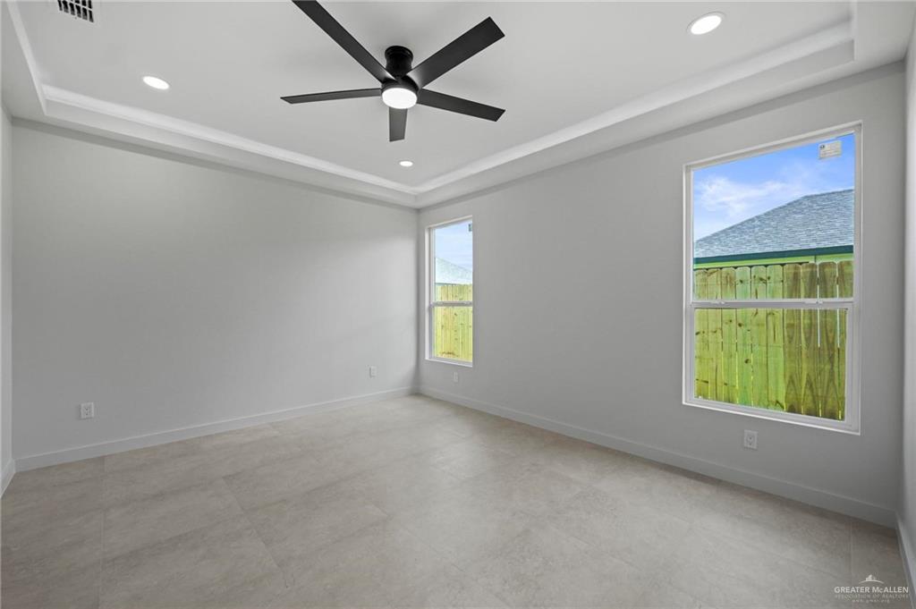 2218 N Piedra Avenue