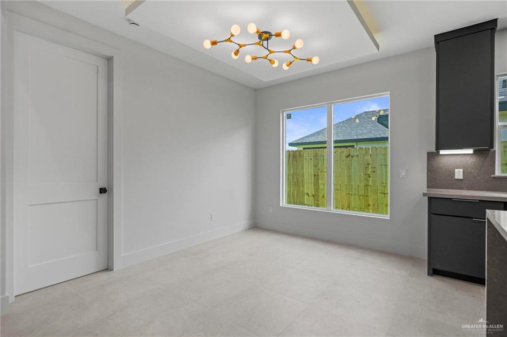 2218 N Piedra Avenue