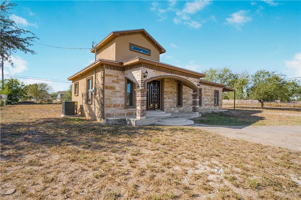 16625 Queen Palm Drive