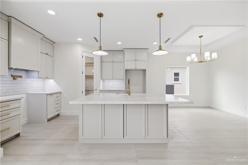 3100 N Adler Avenue E