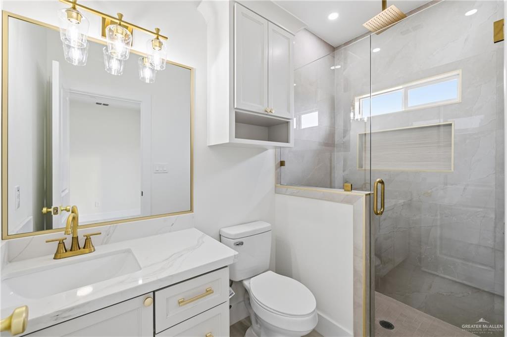 3100 N Adler Avenue E