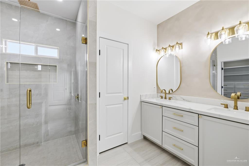 3100 N Adler Avenue E