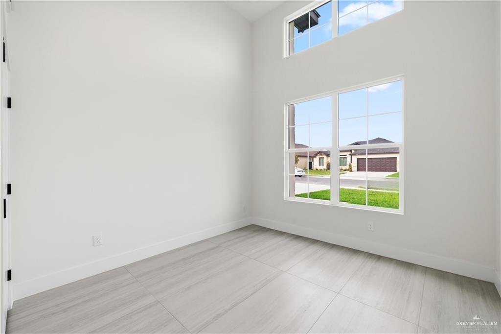 3100 N Adler Avenue E