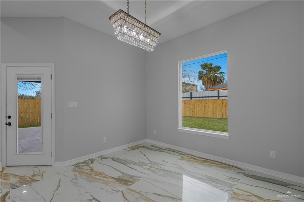 1713 Kristi Lane