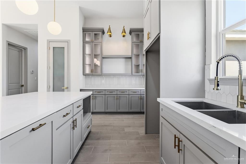 2002 Black Hills Street