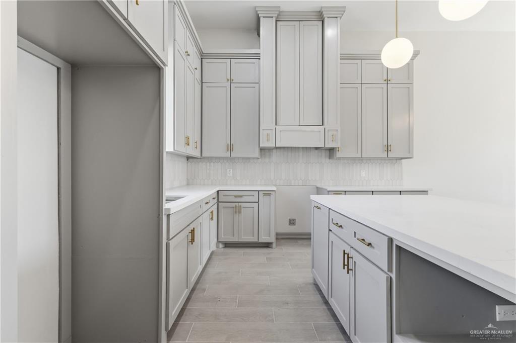 2002 Black Hills Street