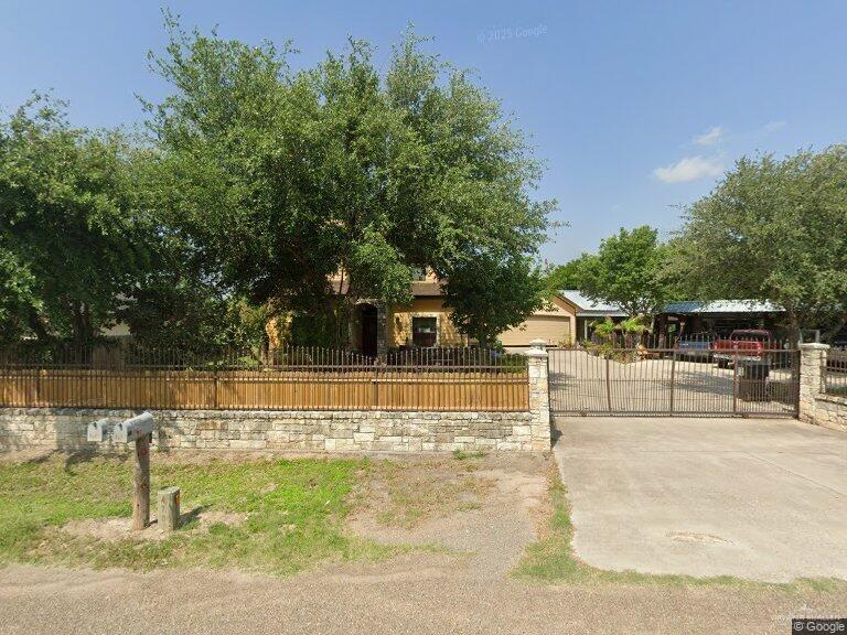 4701 Russell Circle