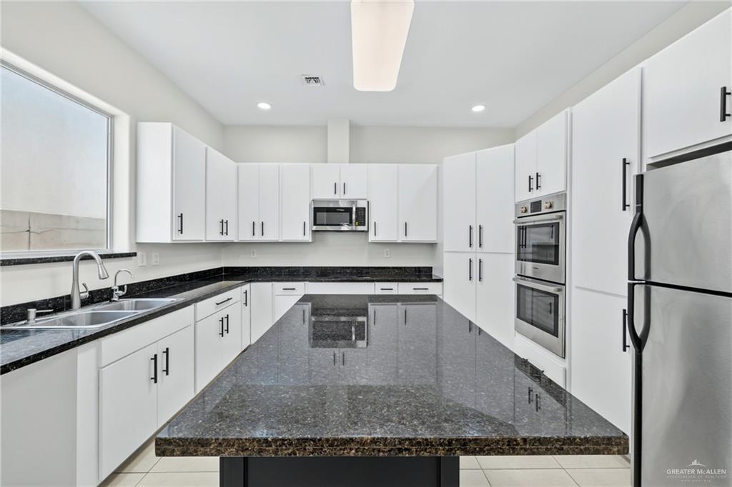 2224 S 45th Street S, McAllen