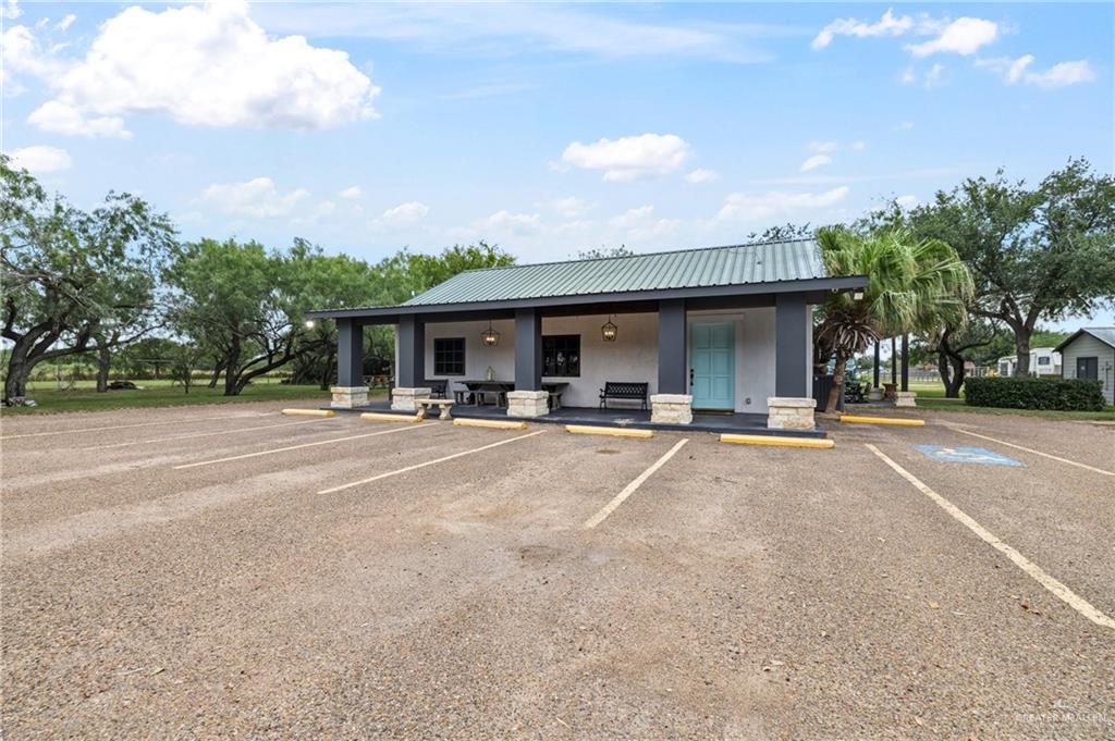 9805 US Highway 281 Highway