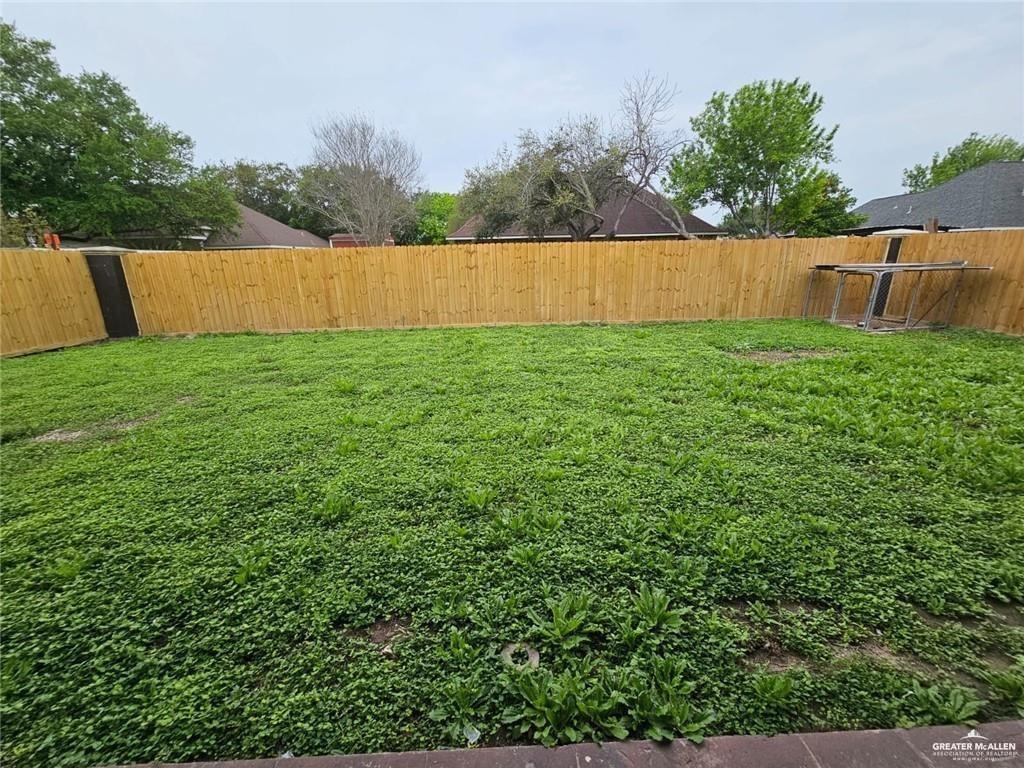 2609 May Avenue