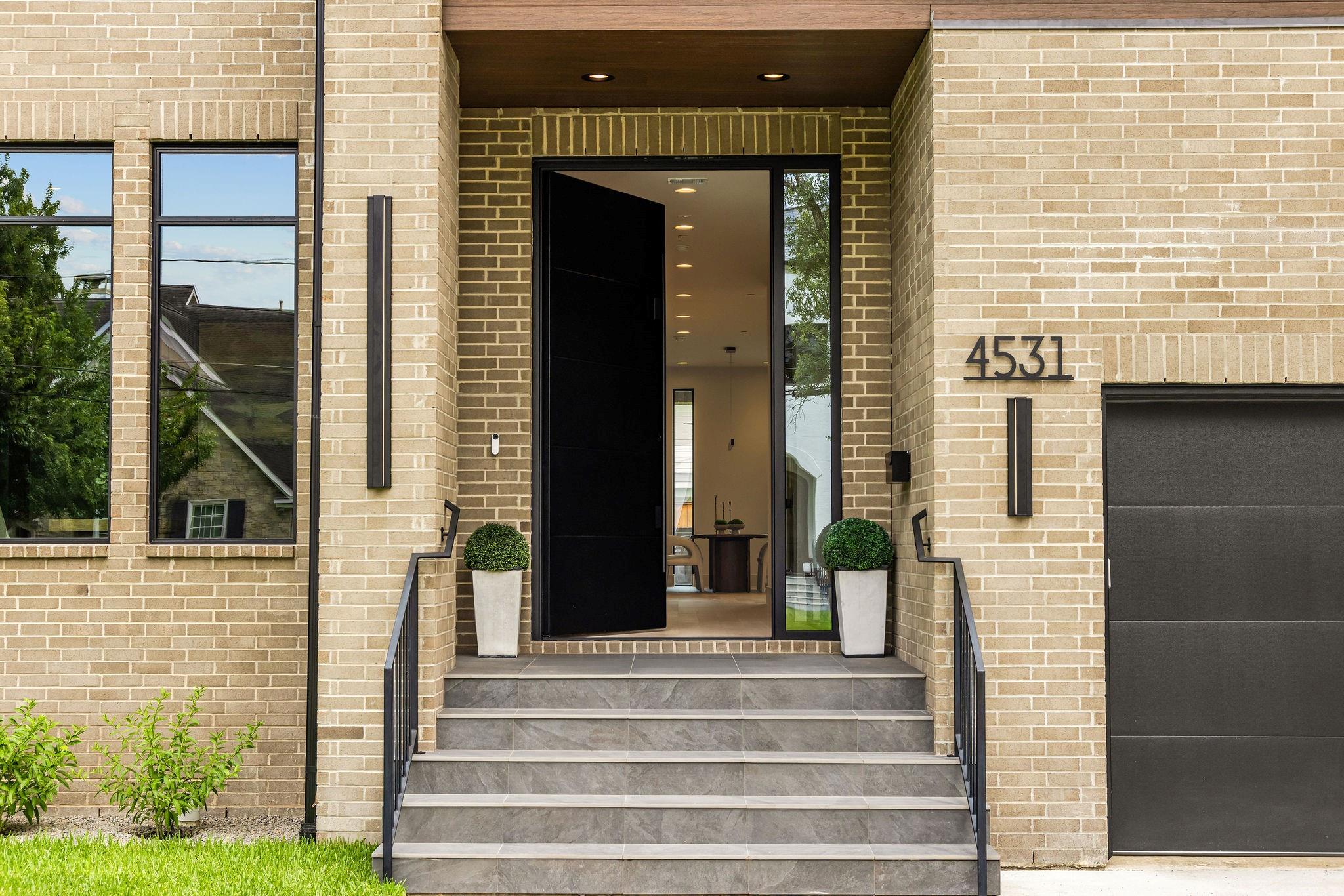 4531 Elm Street
