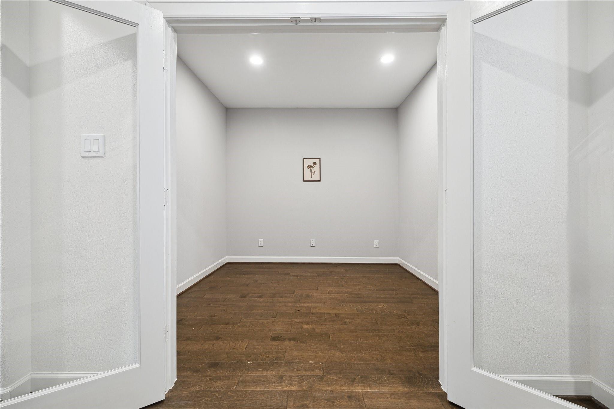 2430 Sheridan Street