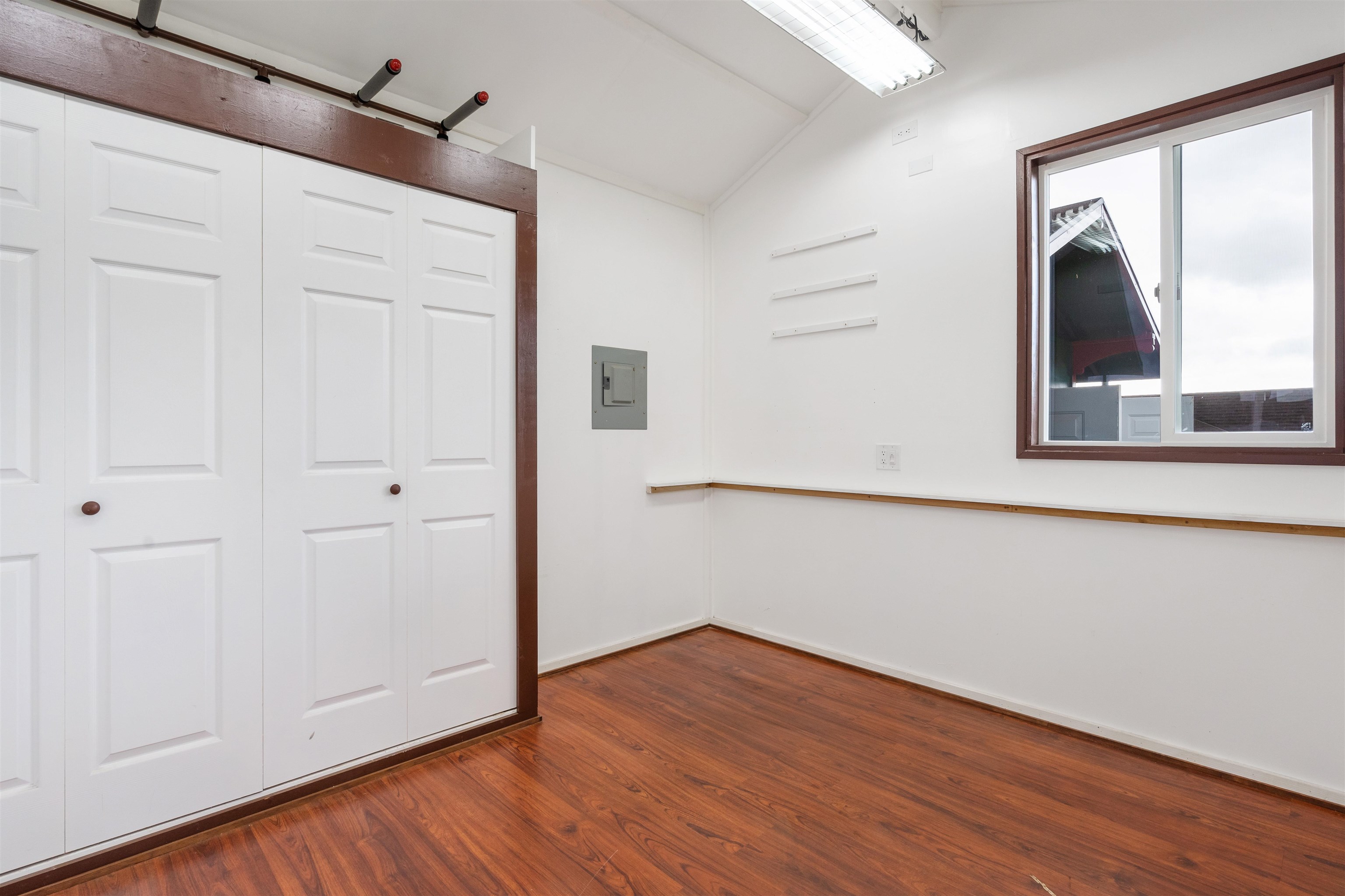 53 Maukanani St