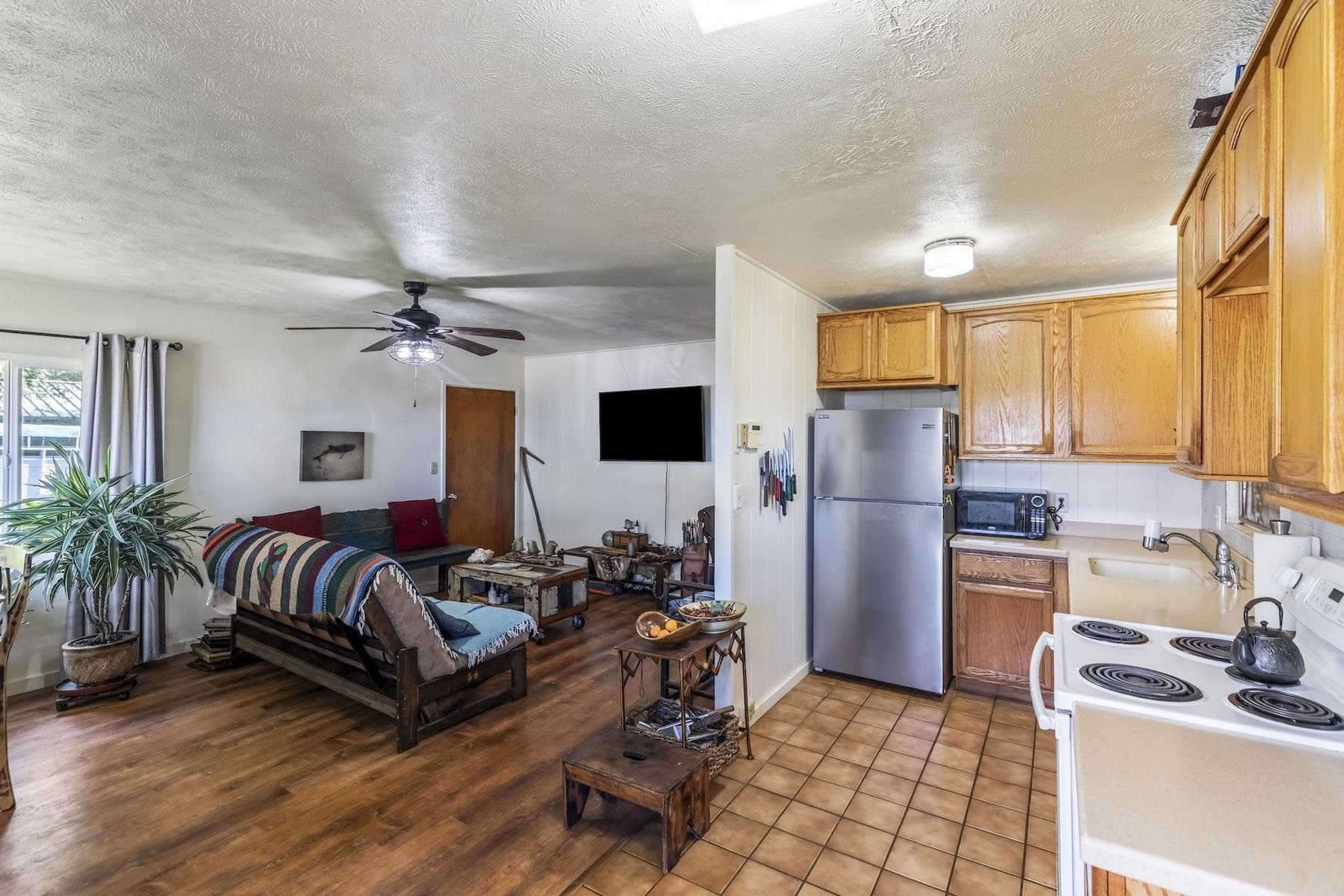 1144 Nakui St