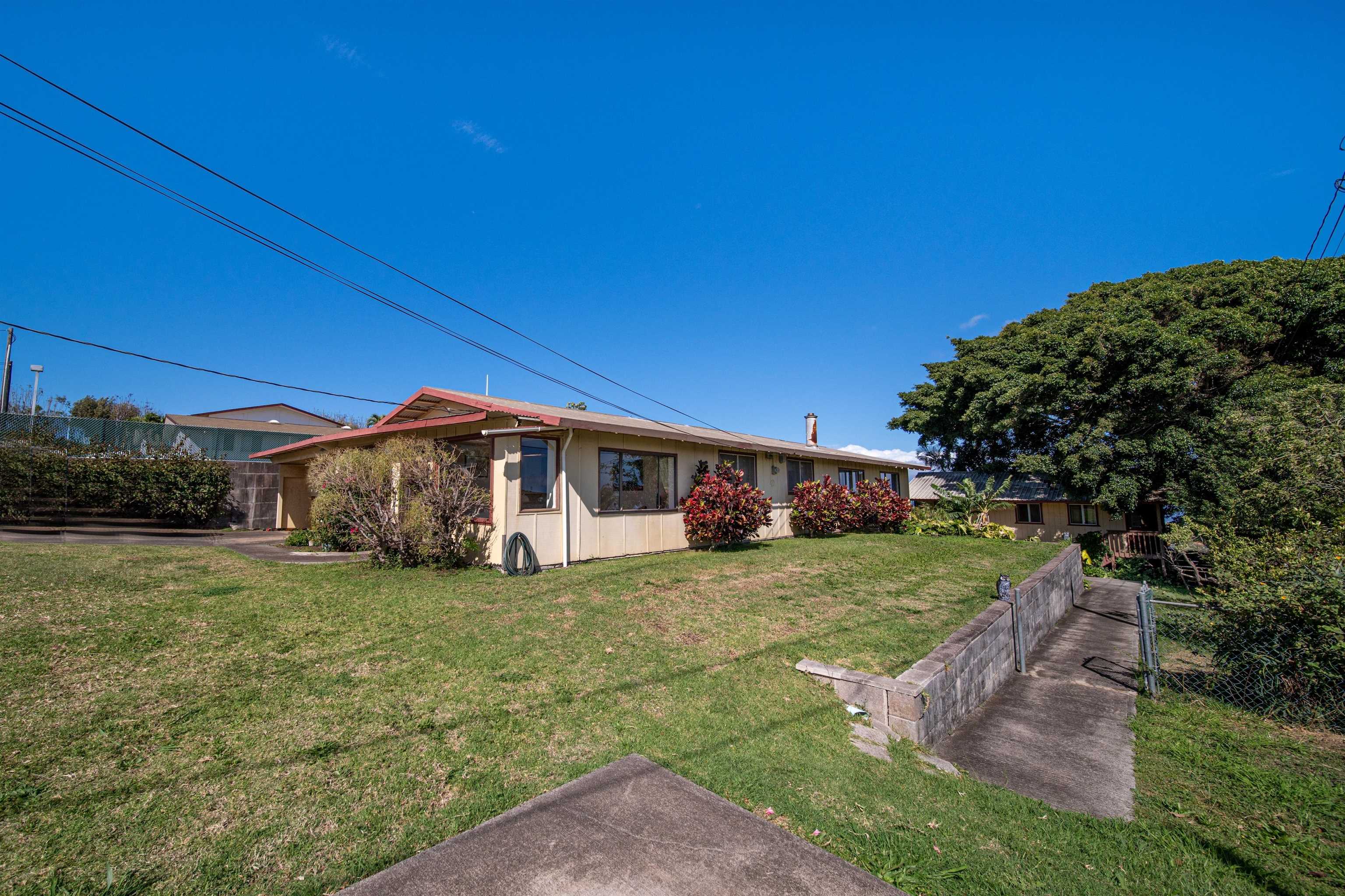 3344 Kihapai Pl