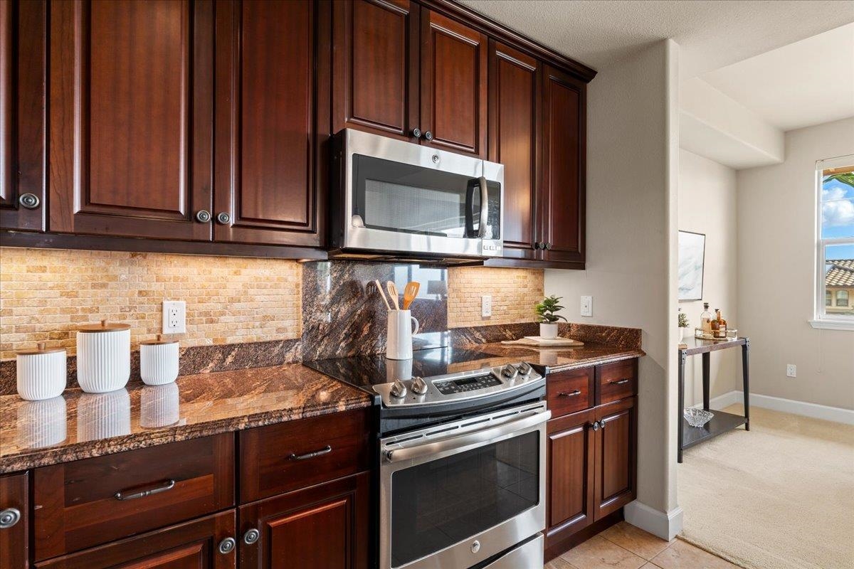 63 Awela Cir Unit: 3002