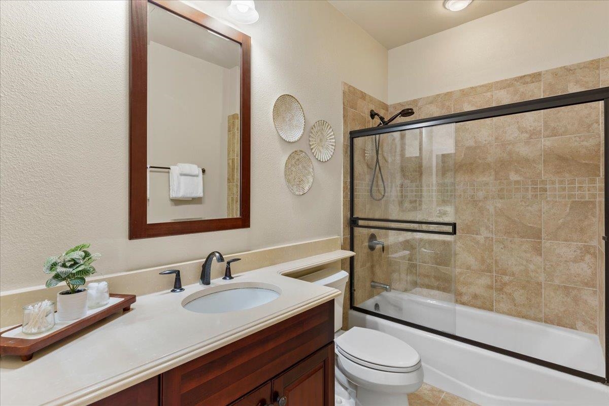 63 Awela Cir Unit: 3002