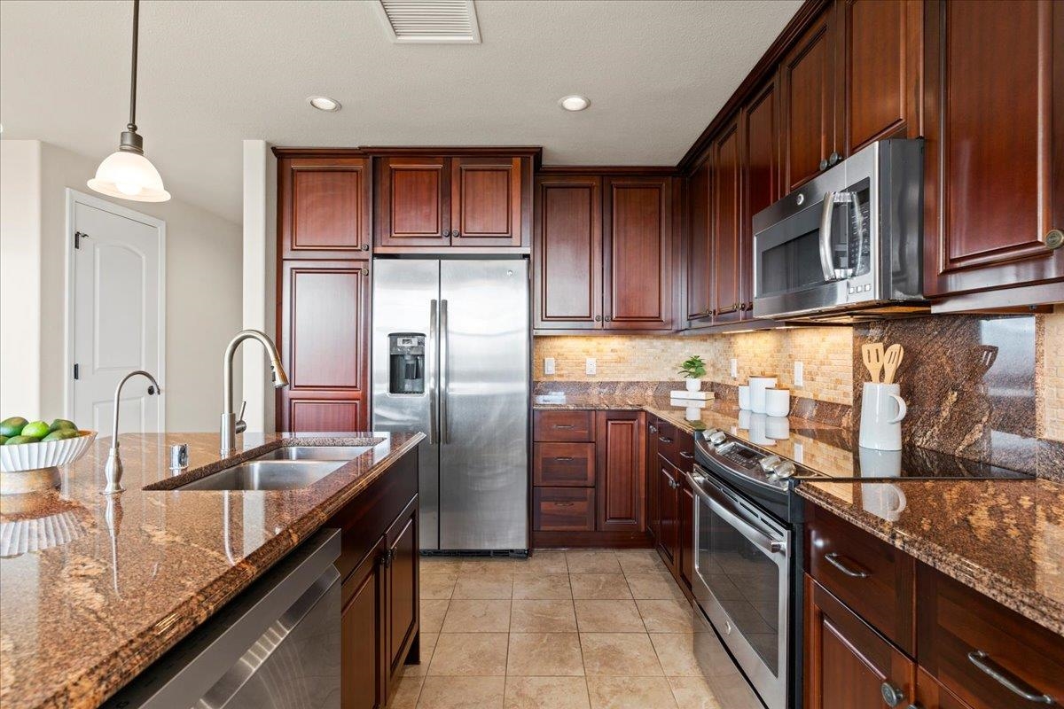 63 Awela Cir Unit: 3002