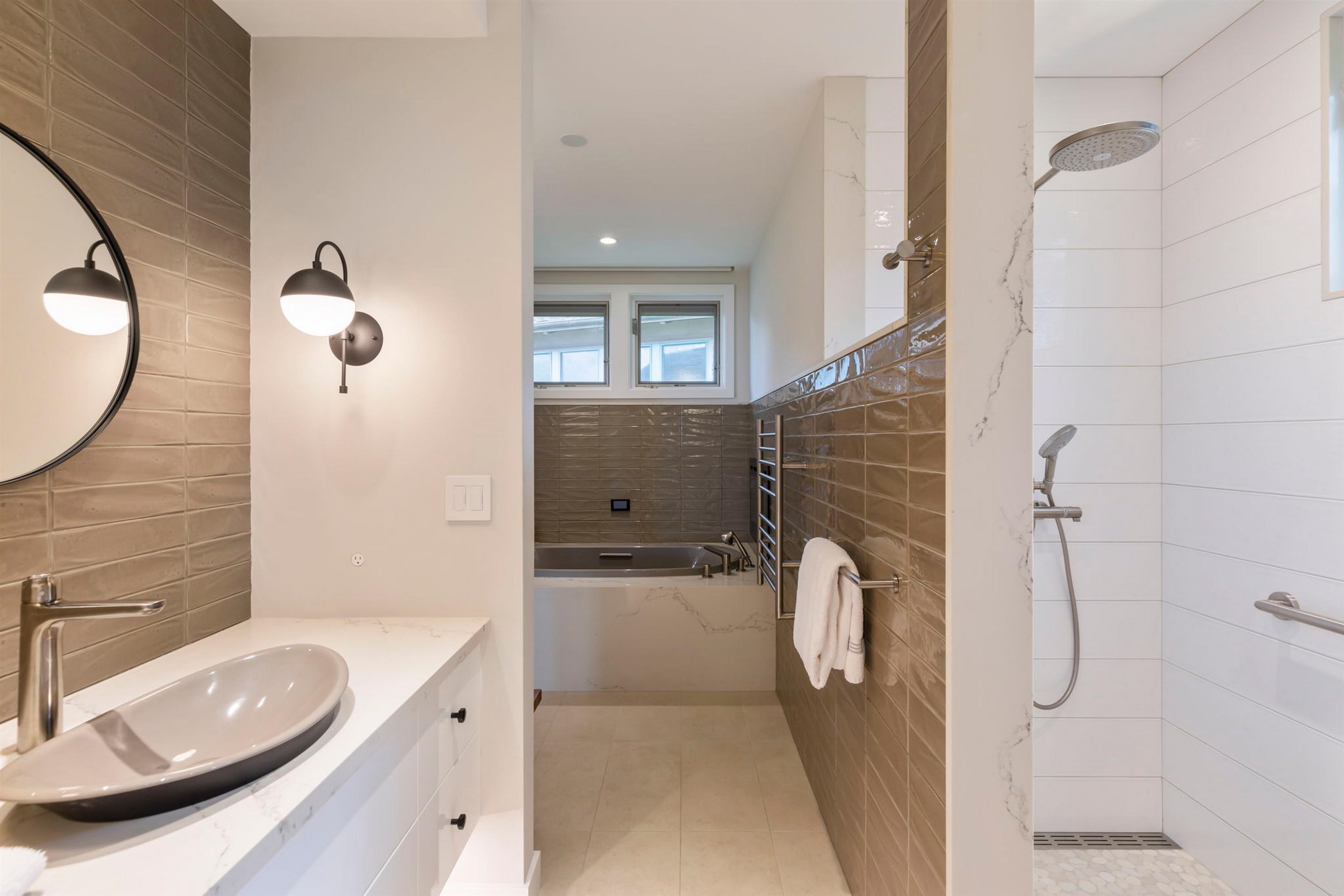 95 & 285 Kekaulike Ave