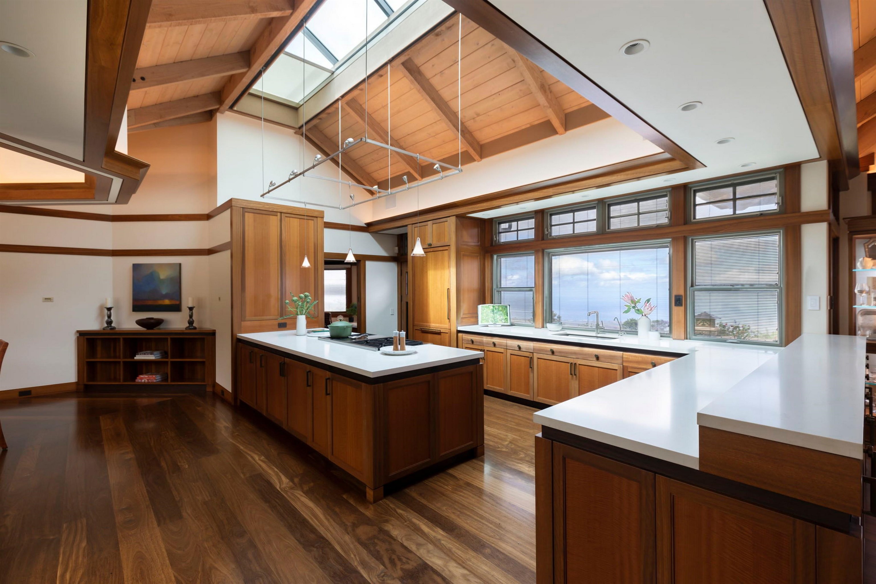 95 & 285 Kekaulike Ave