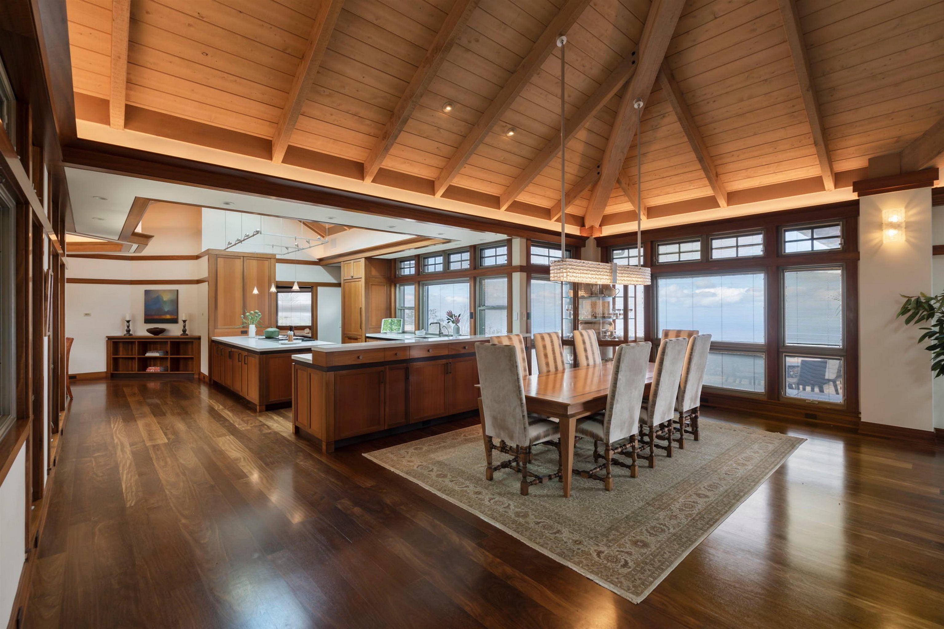 95 & 285 Kekaulike Ave