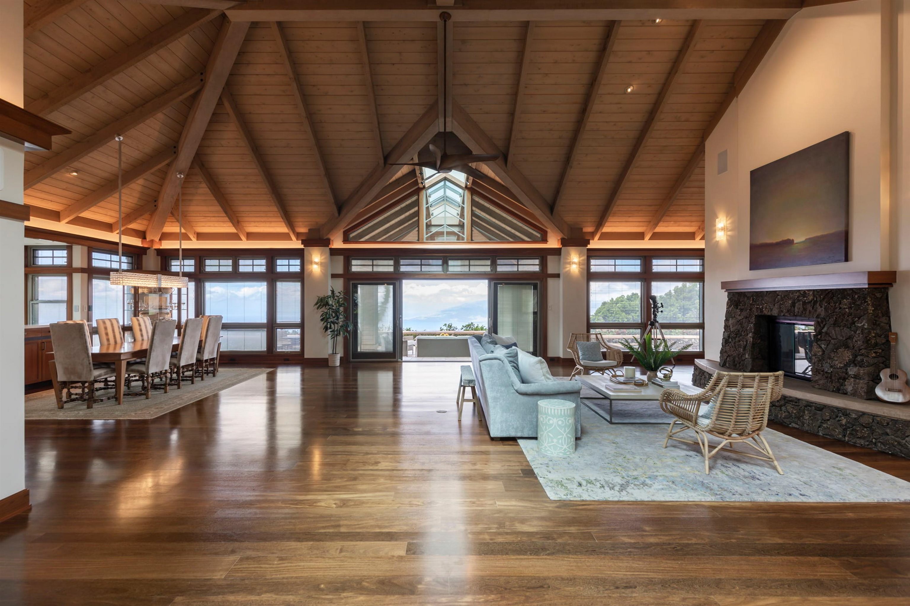 95 & 285 Kekaulike Ave