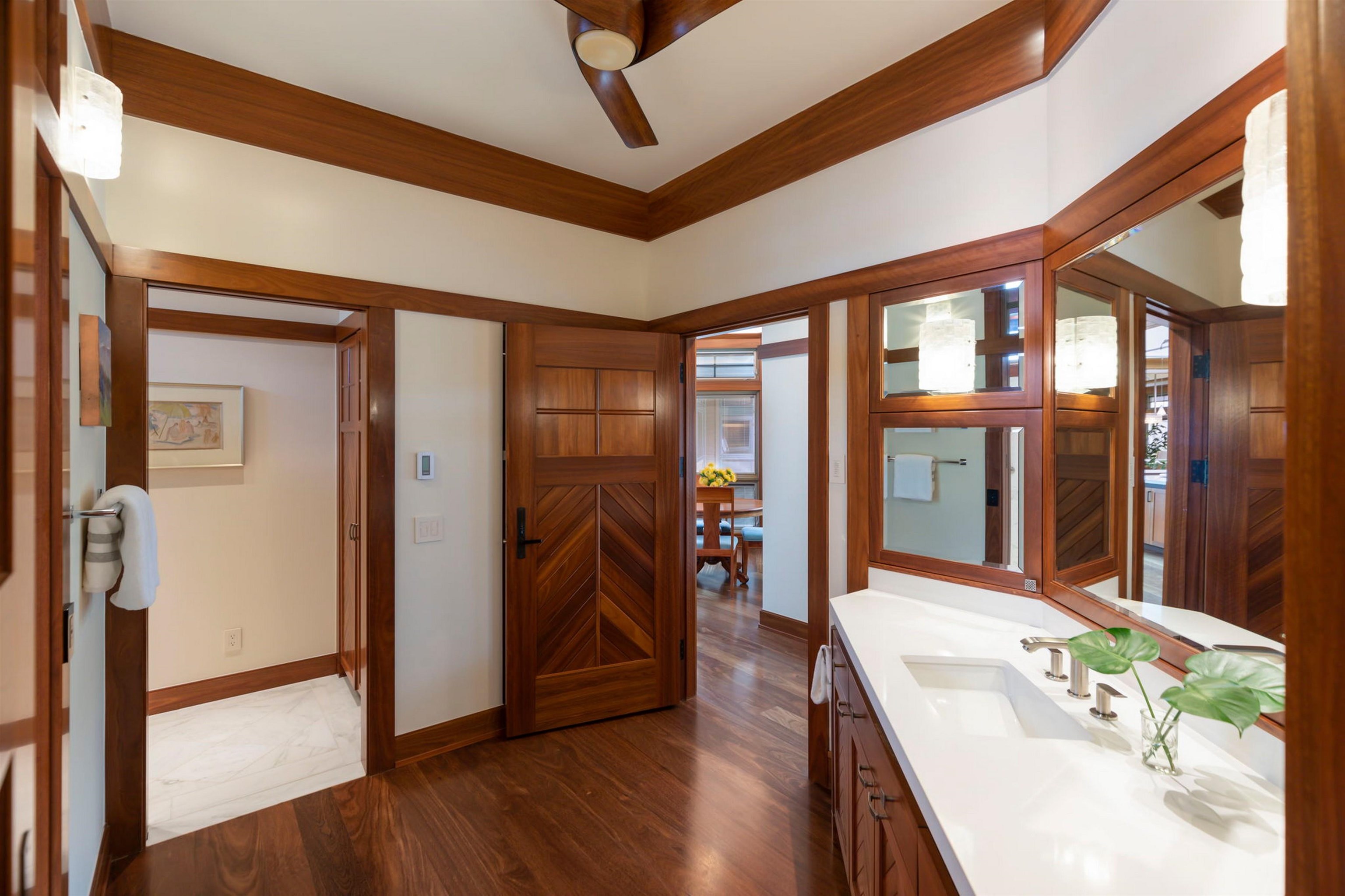 95 & 285 Kekaulike Ave