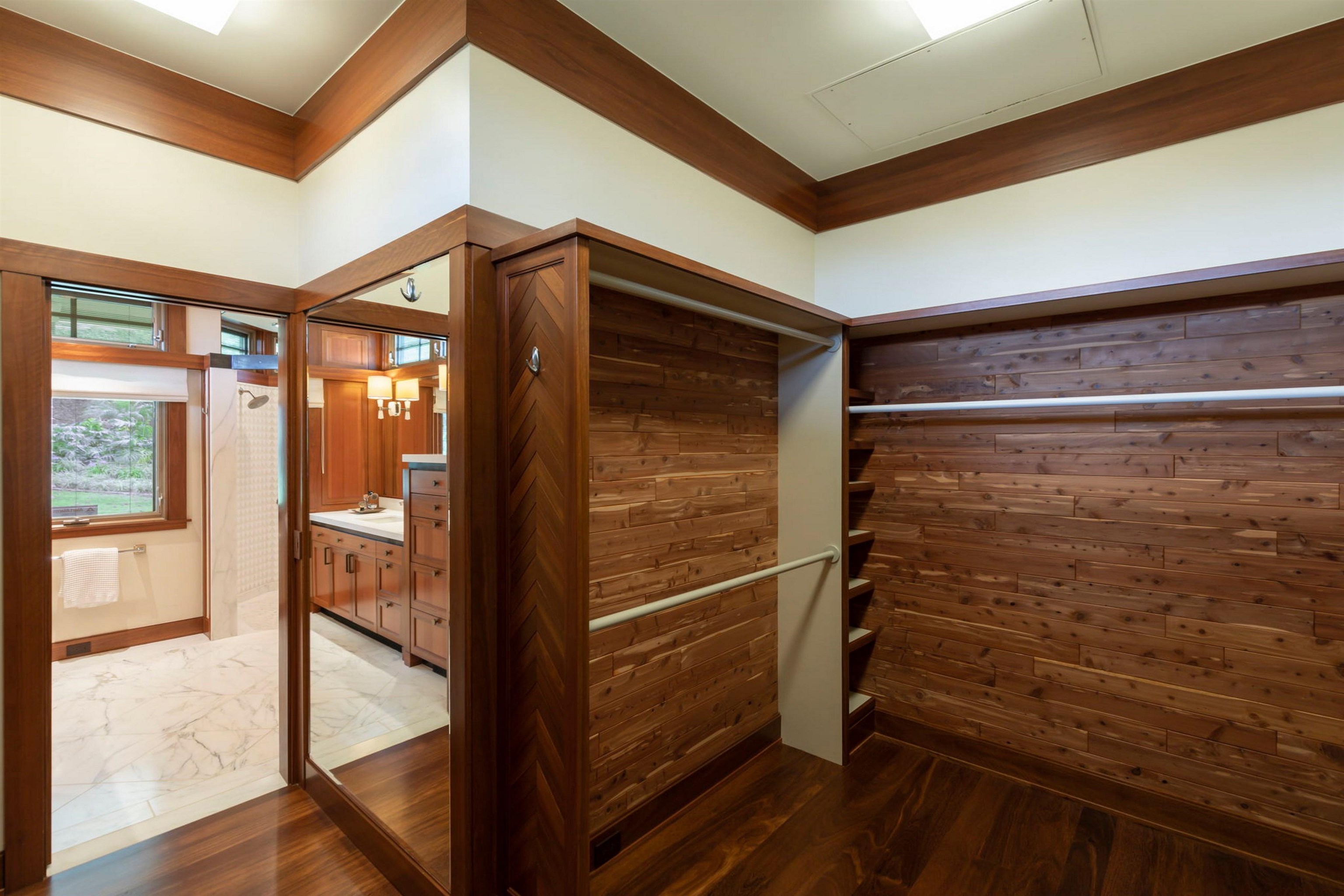 95 & 285 Kekaulike Ave