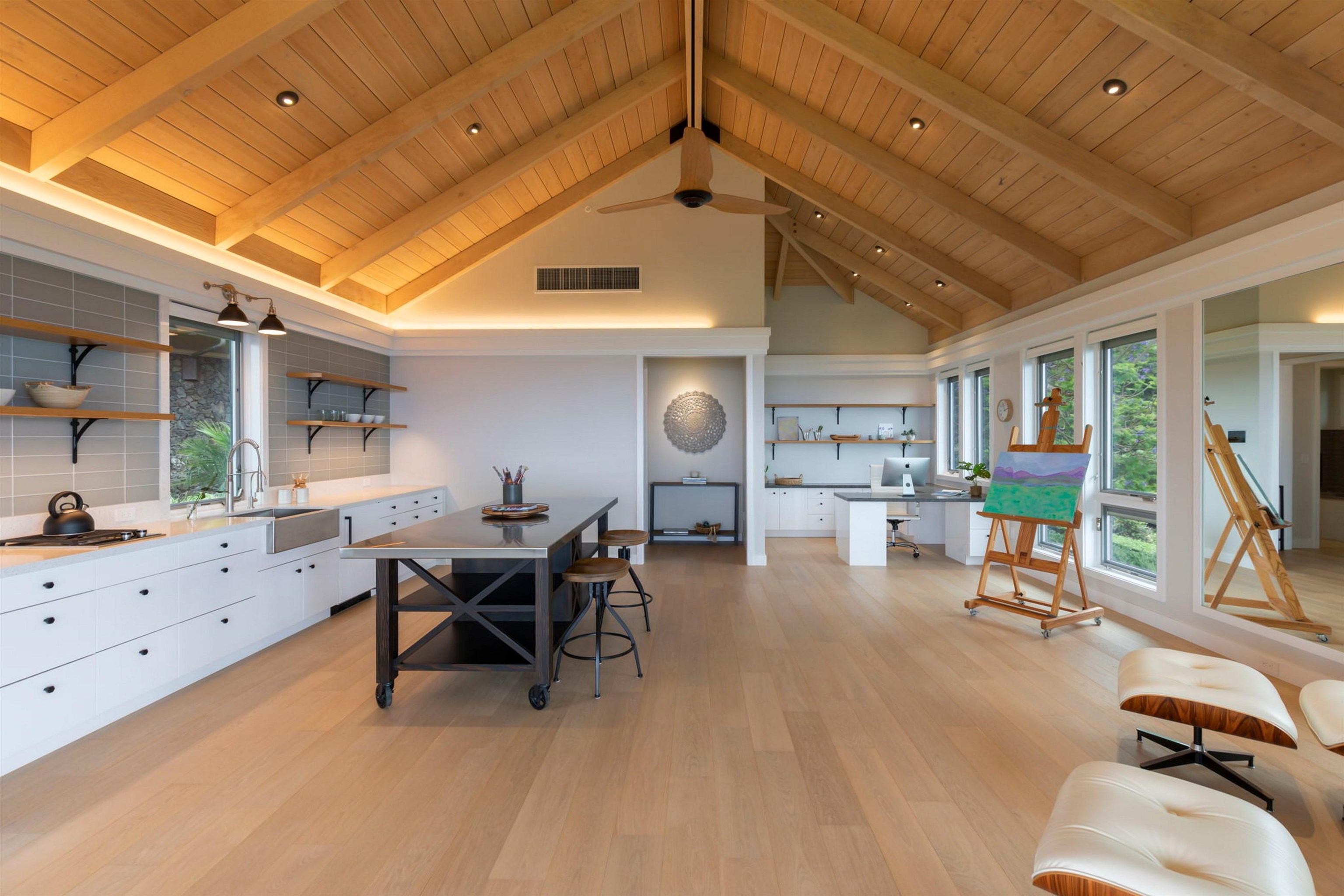 95 & 285 Kekaulike Ave