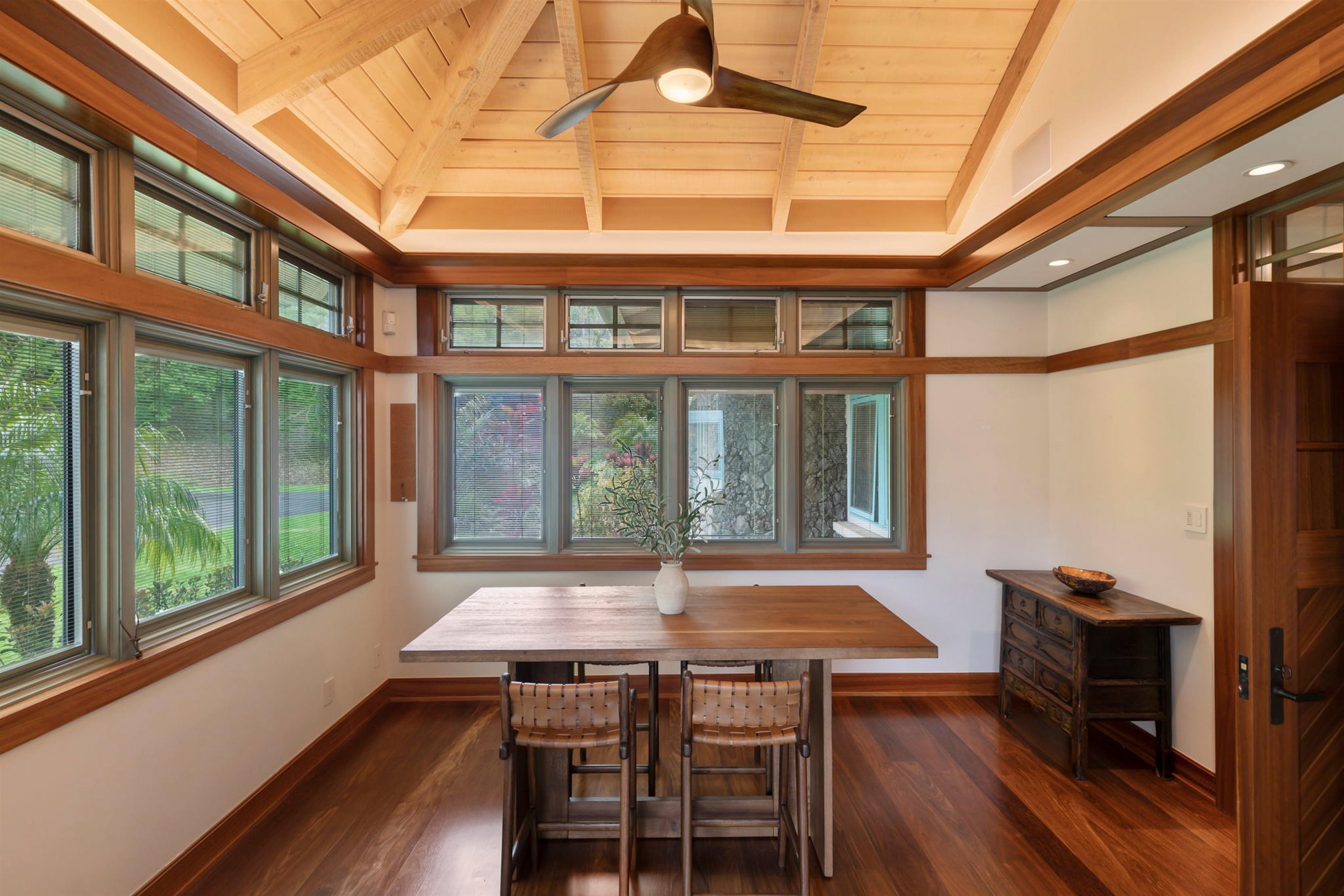 95 & 285 Kekaulike Ave