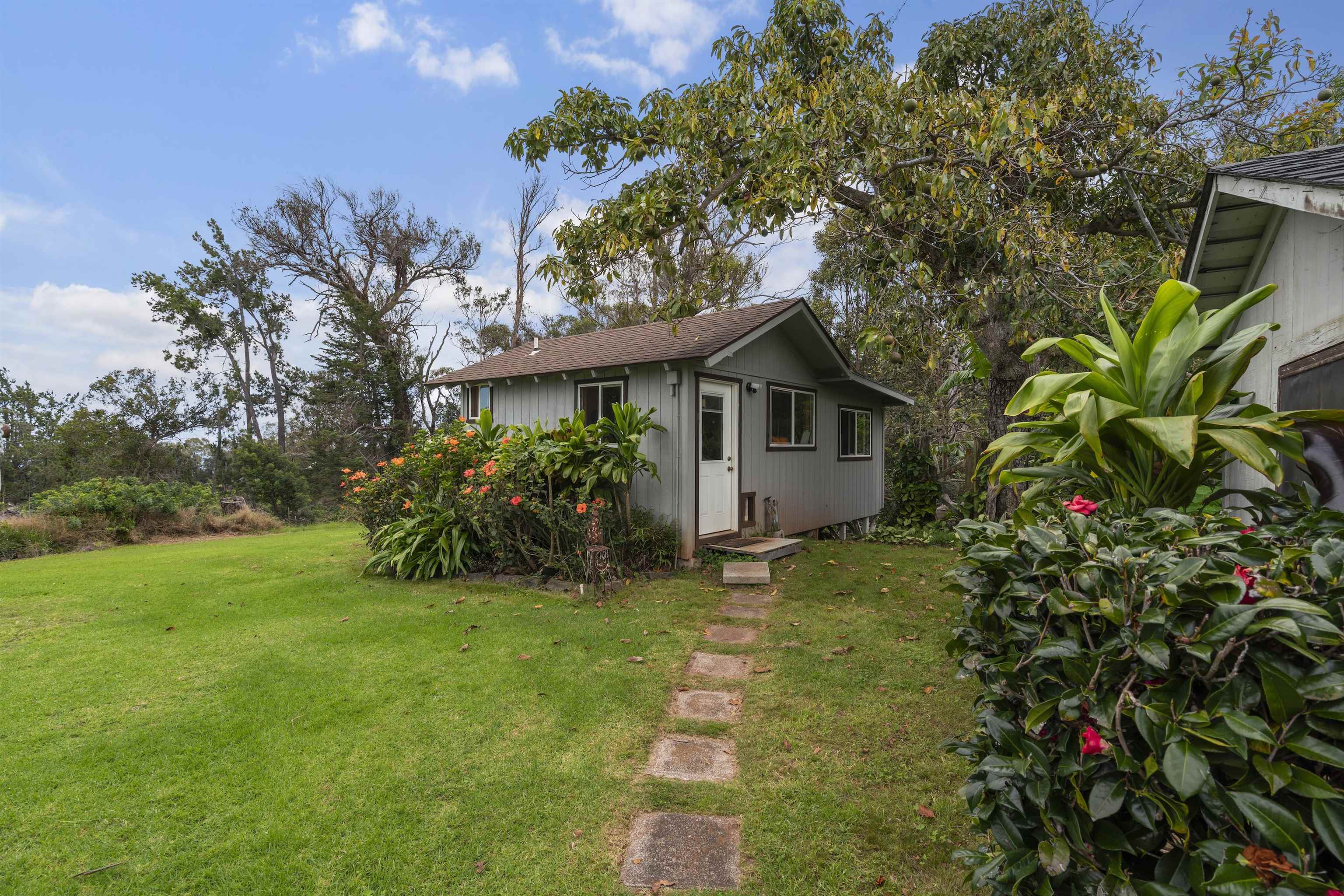 1423 Olinda Rd