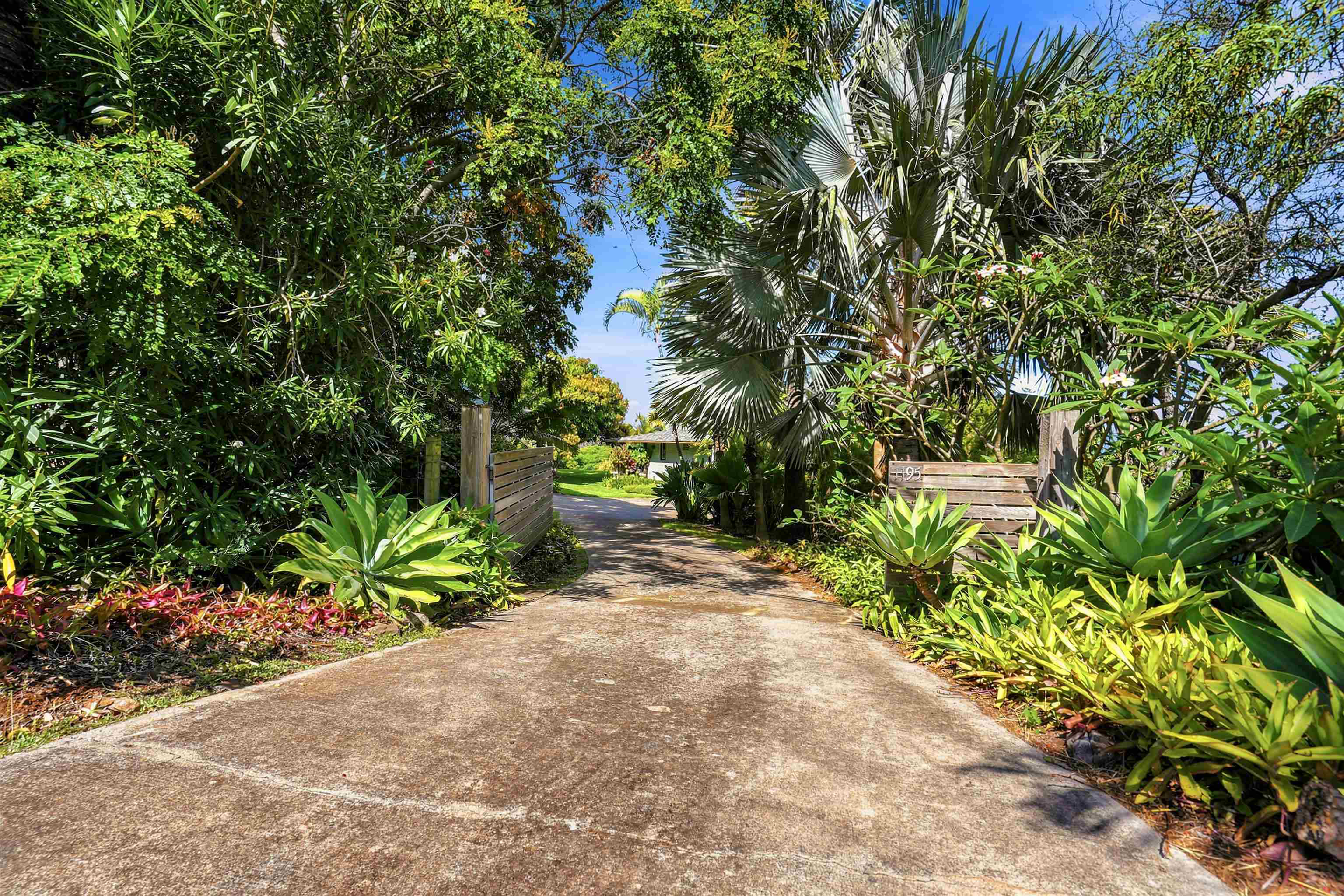 1195 Omaopio Rd Unit: Unit A