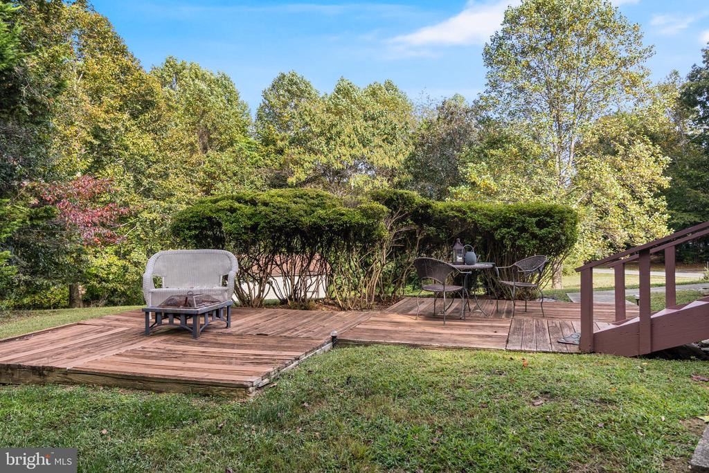 6635 HORSESHOE DRIVE