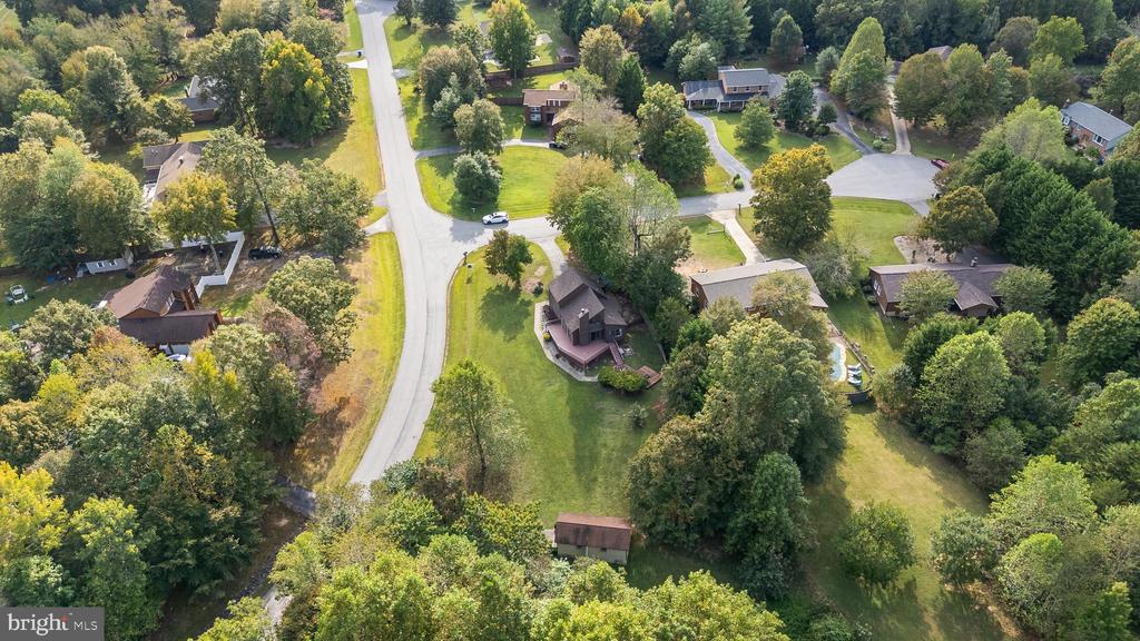 6635 HORSESHOE DRIVE