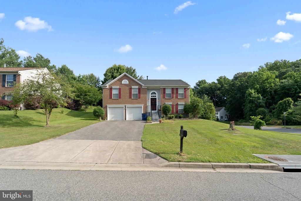 7501 VAL LANE