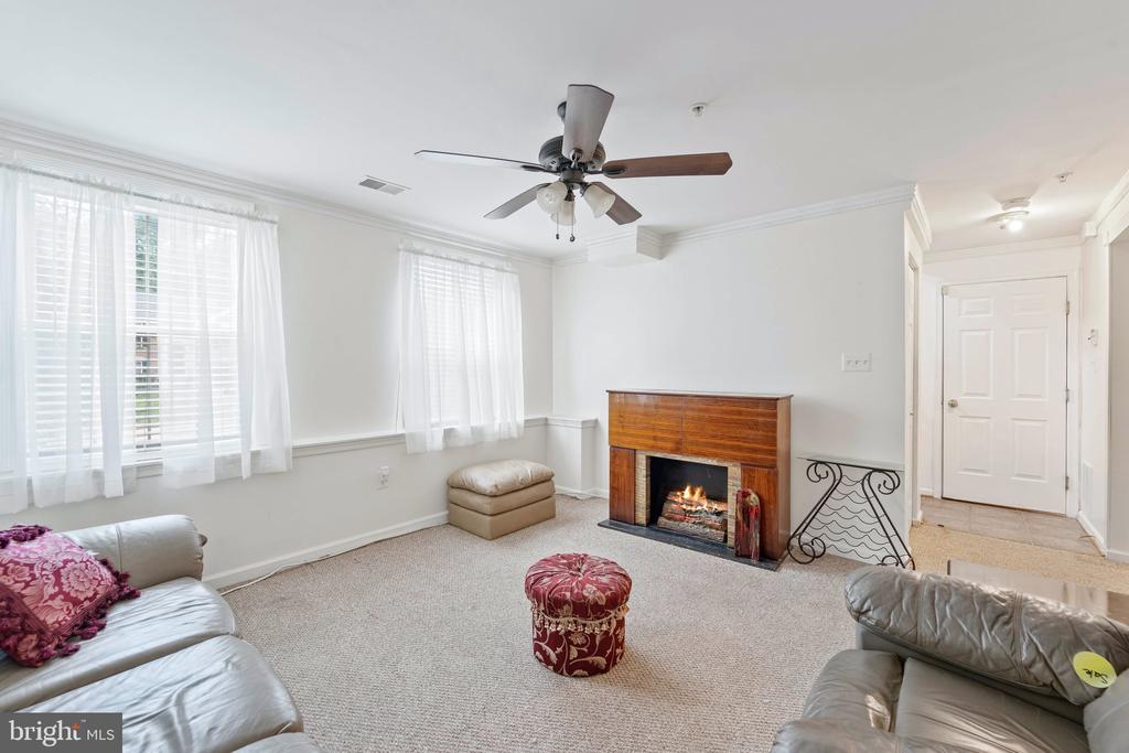 7501 VAL LANE