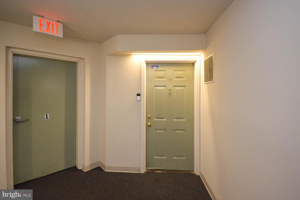 14100 FARNSWORTH LANE Unit: 2103