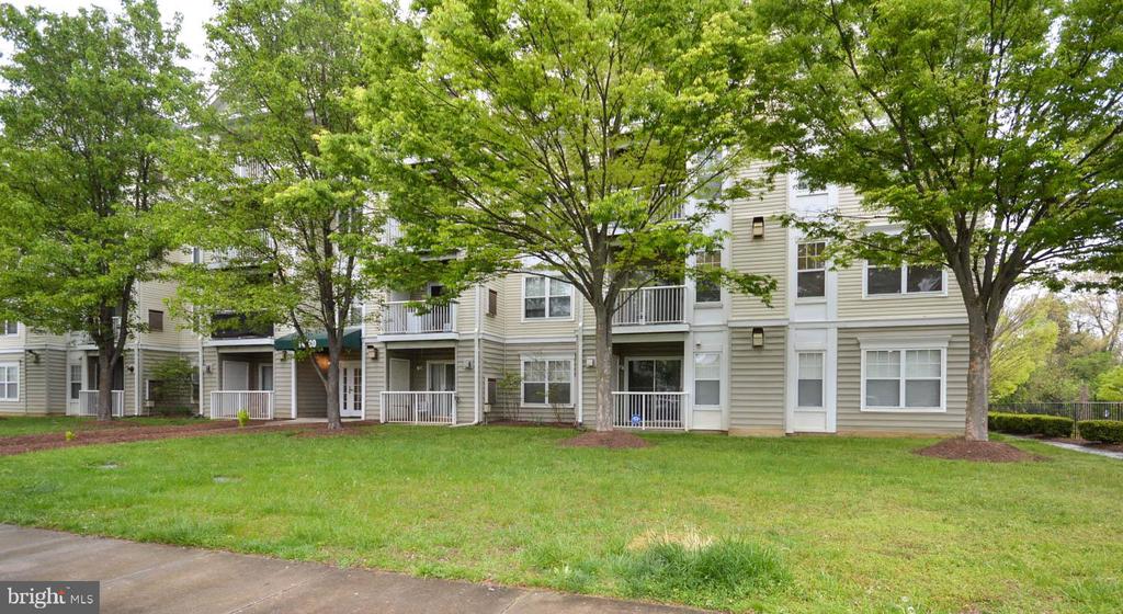 14100 FARNSWORTH LANE Unit: 2103