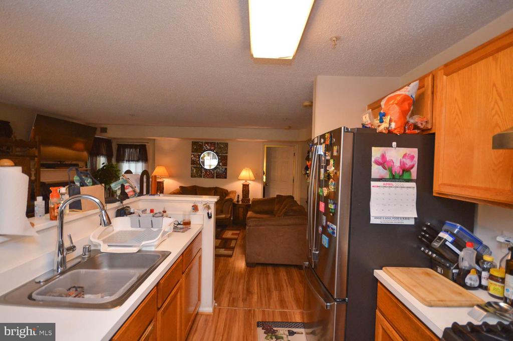 14100 FARNSWORTH LANE Unit: 2103