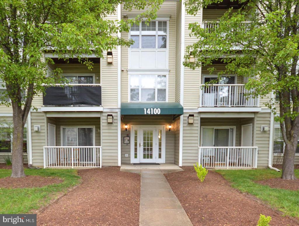 14100 FARNSWORTH LANE Unit: 2103
