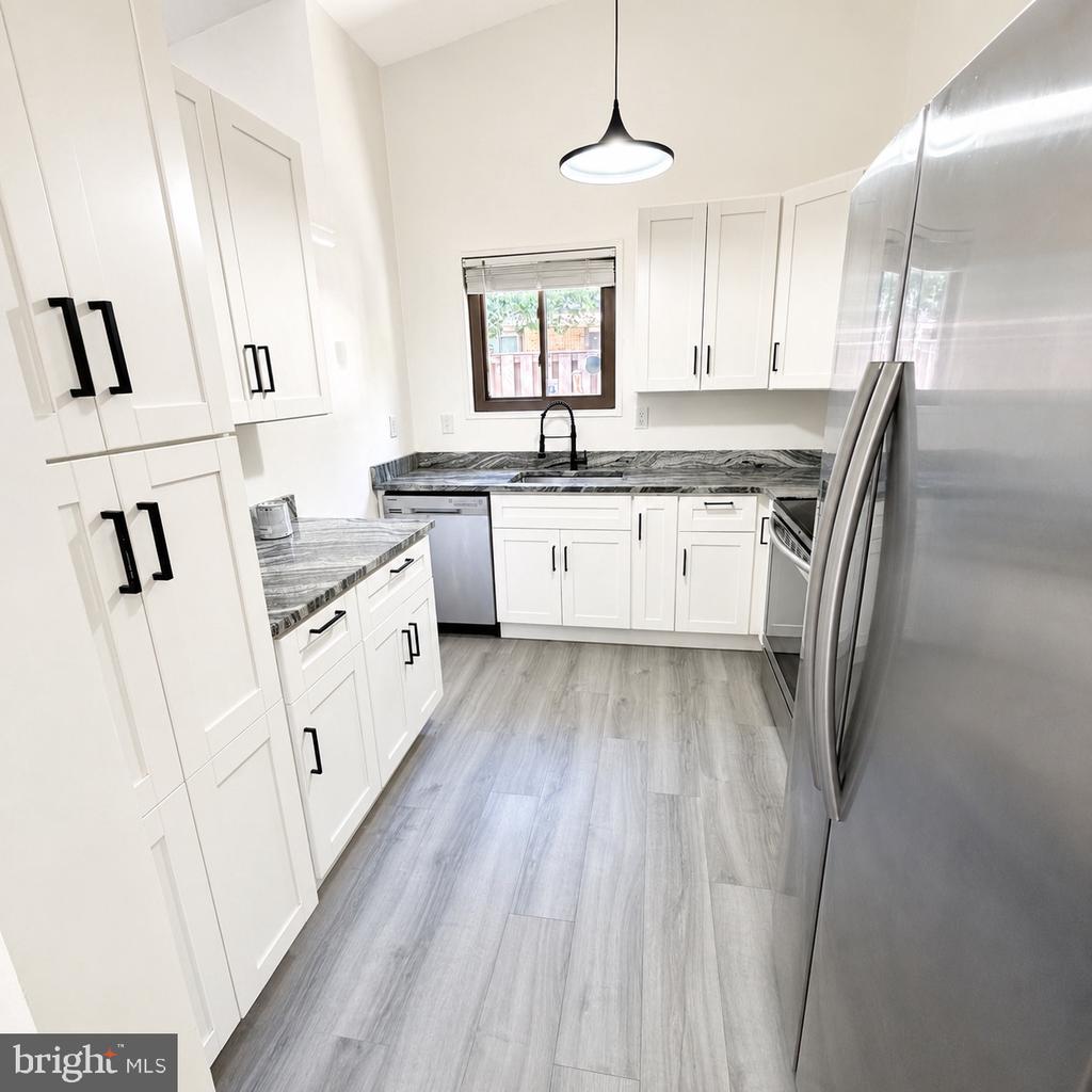 56 CABLE HOLLOW WAY Unit: 38-1