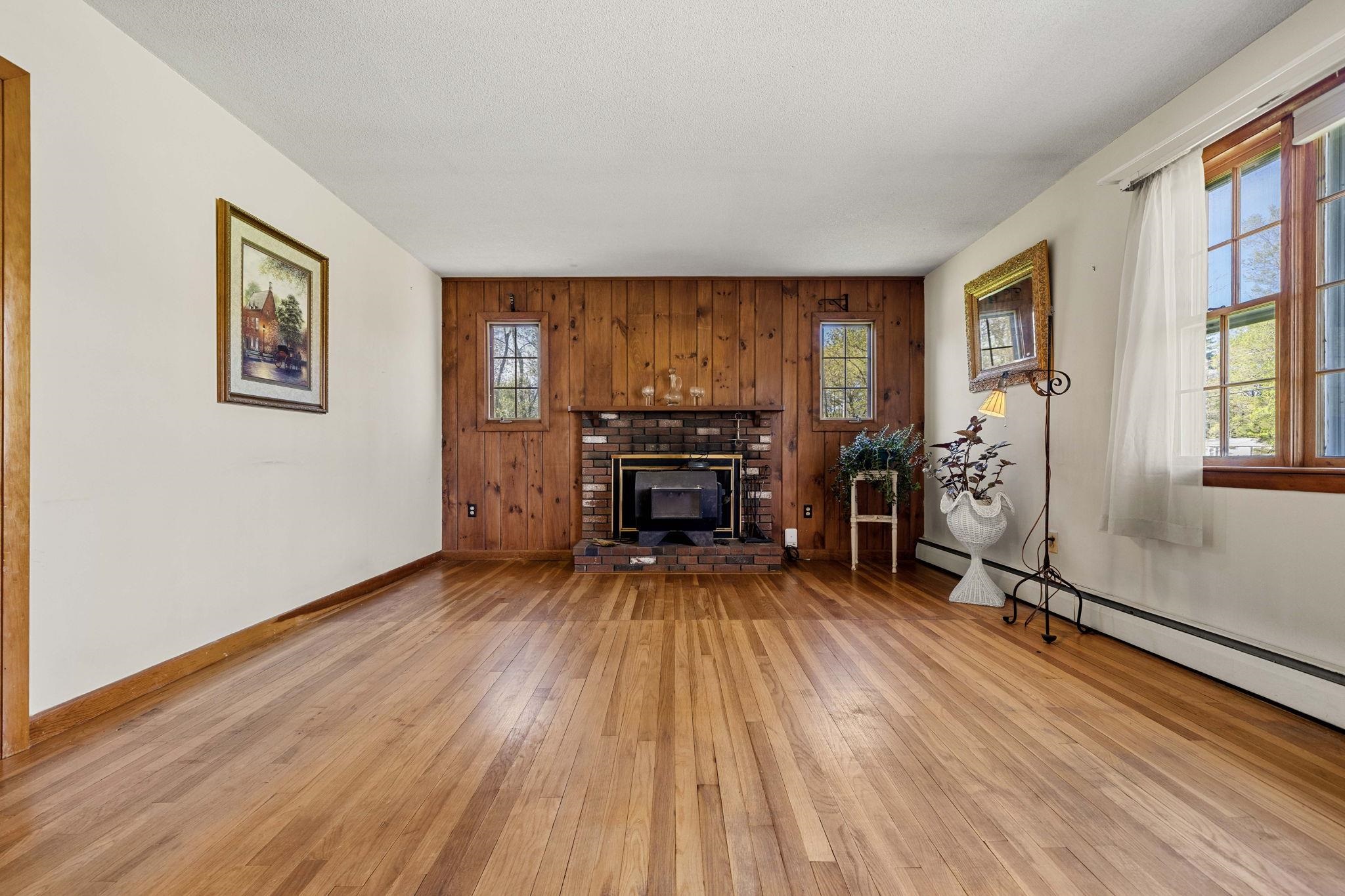 58 Willow Rd. Road
