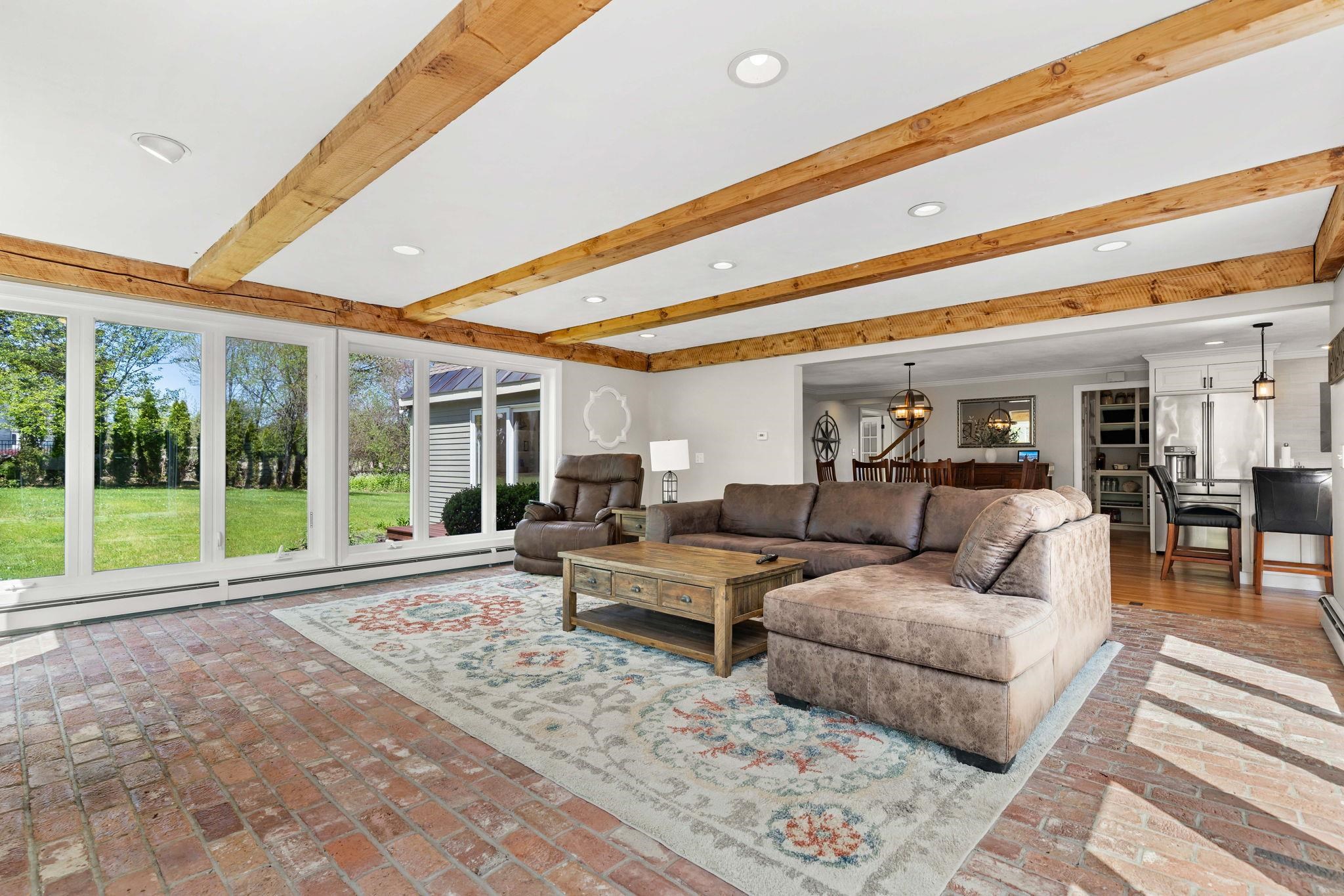15 Prescott Lane