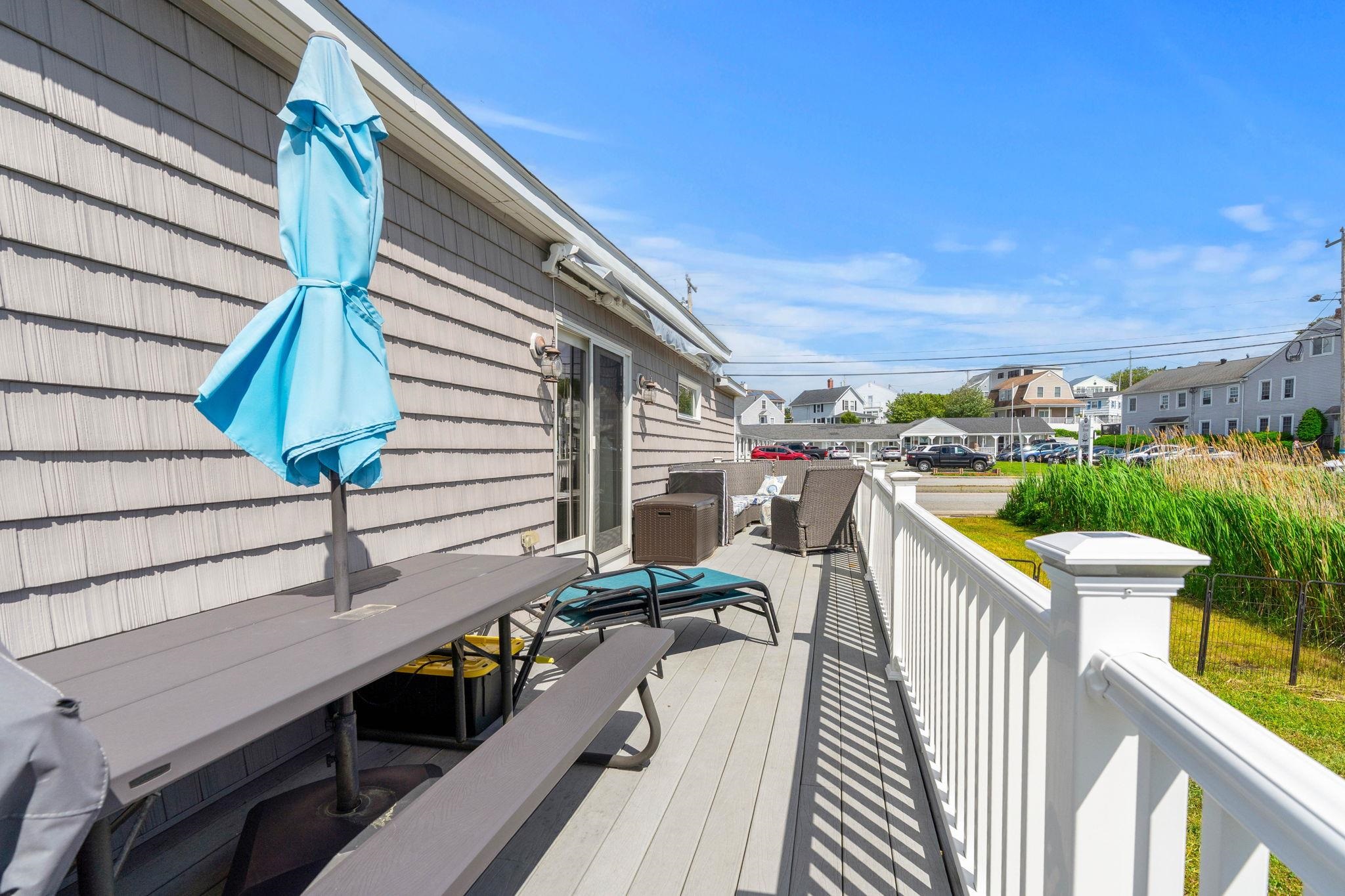 527 Ocean Boulevard