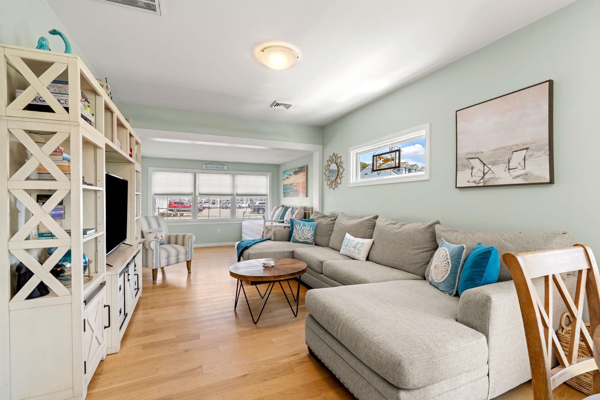 527 Ocean Boulevard