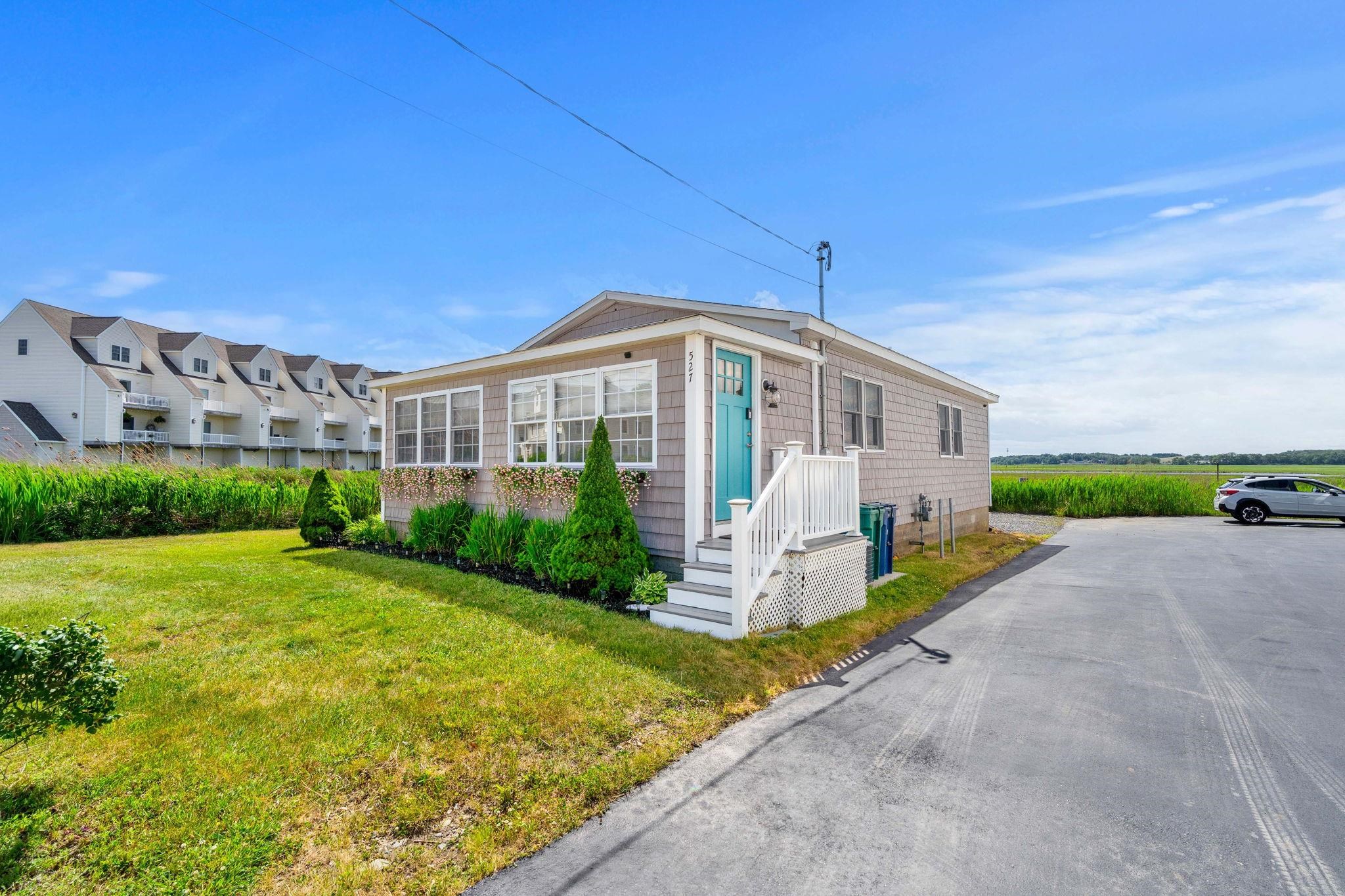 527 Ocean Boulevard