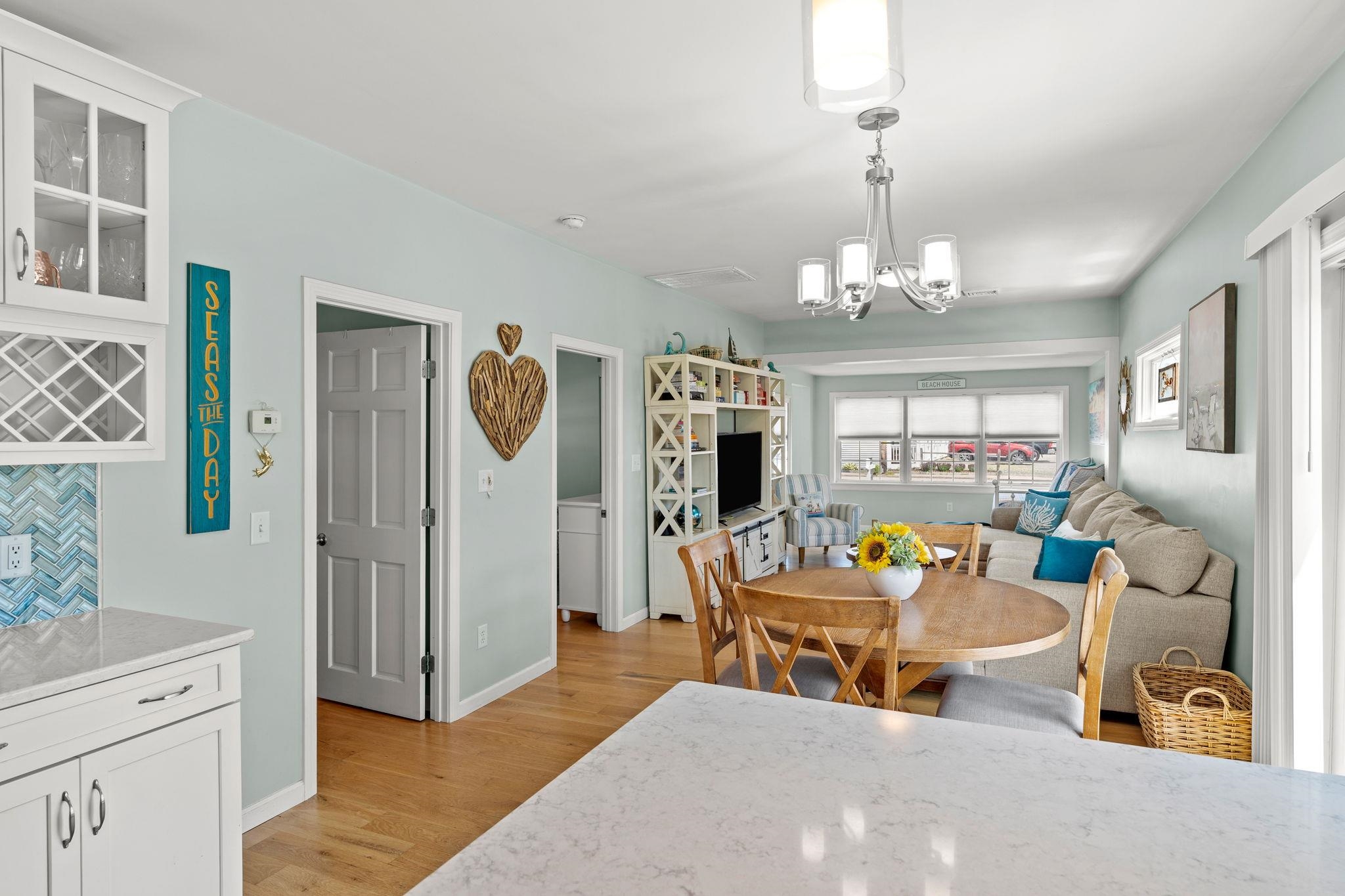 527 Ocean Boulevard
